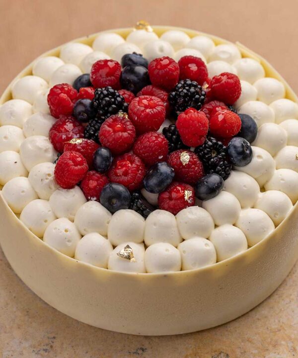 Entremets Signature Fruits Rouges — Sans Gluten (8 à 10 pers)